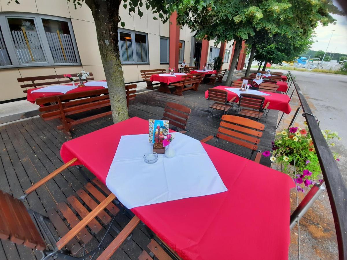Hotel Prunk Sežana Eksteriør billede