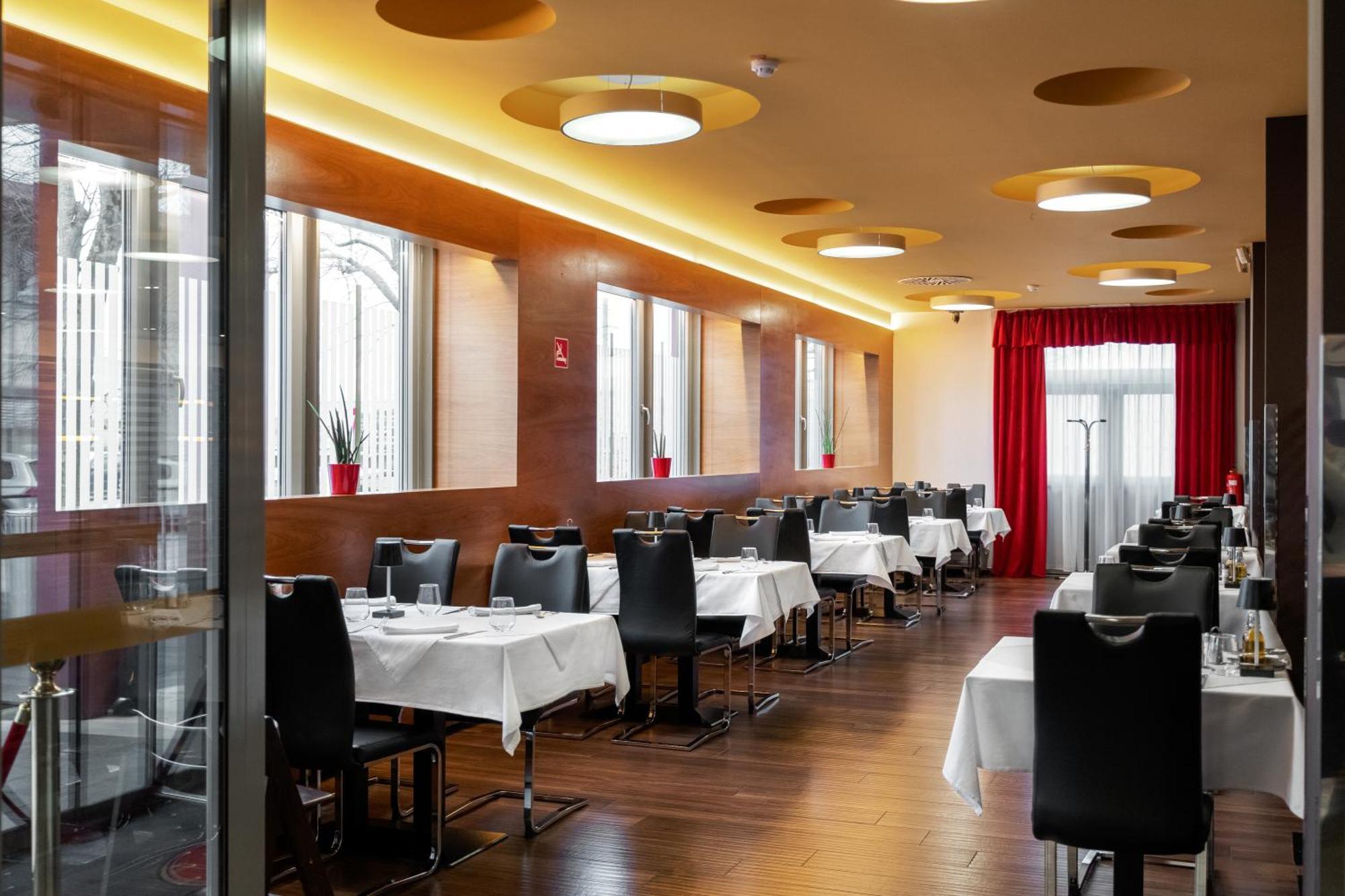 Hotel Prunk Sežana Eksteriør billede