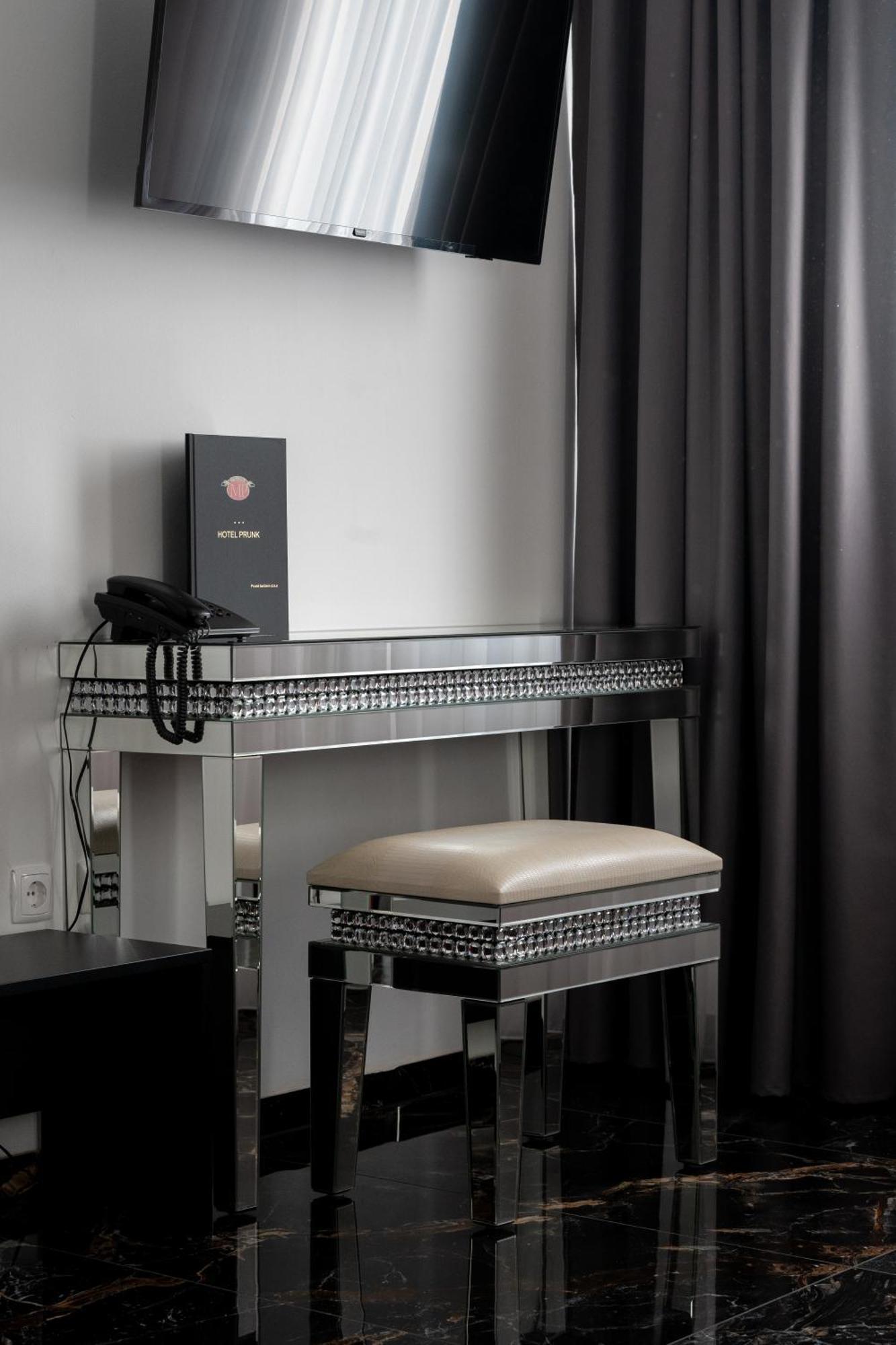 Hotel Prunk Sežana Eksteriør billede